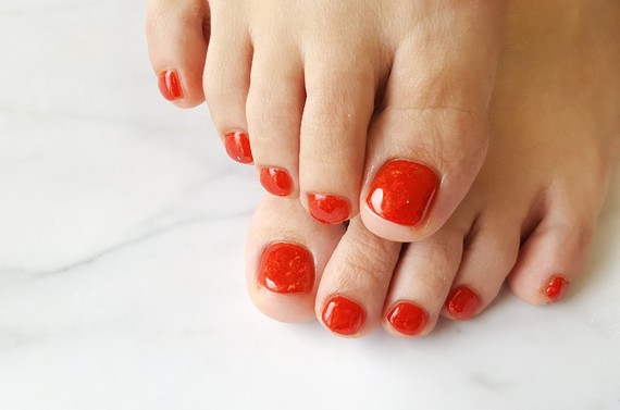 紫の高級感のネイル